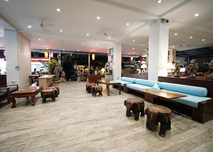 Wild Orchid Hotel 3*