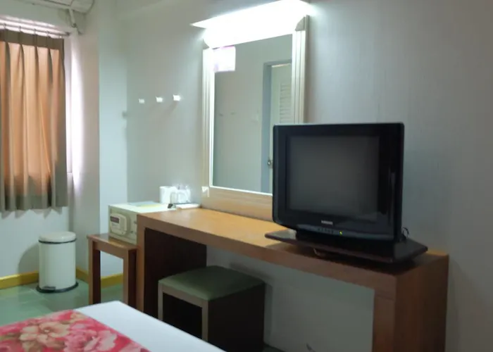 Hotel Wild Orchid Bangkok
