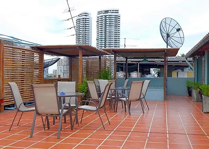 Hotel Wild Orchid Bangkok