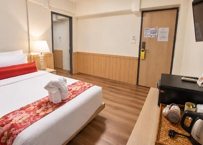 Wild Orchid Hotel 3*
